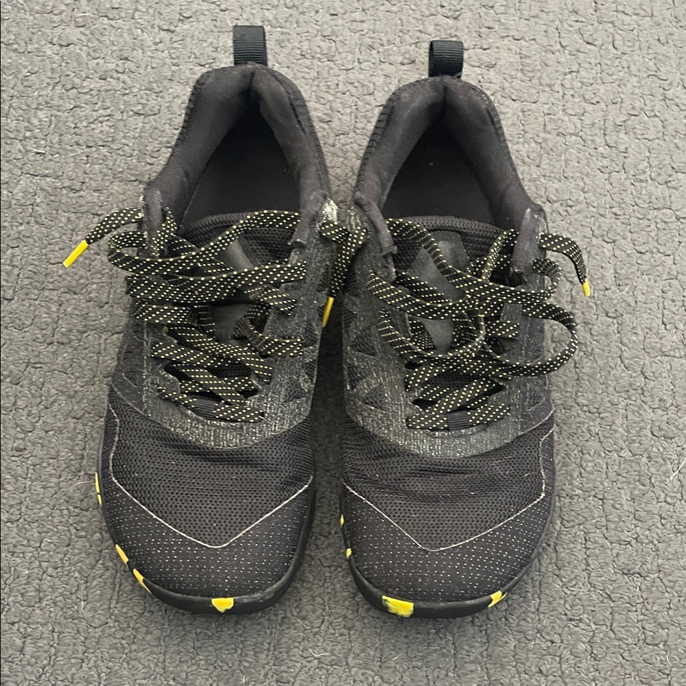 Reebok Black and Yellow Sneakers